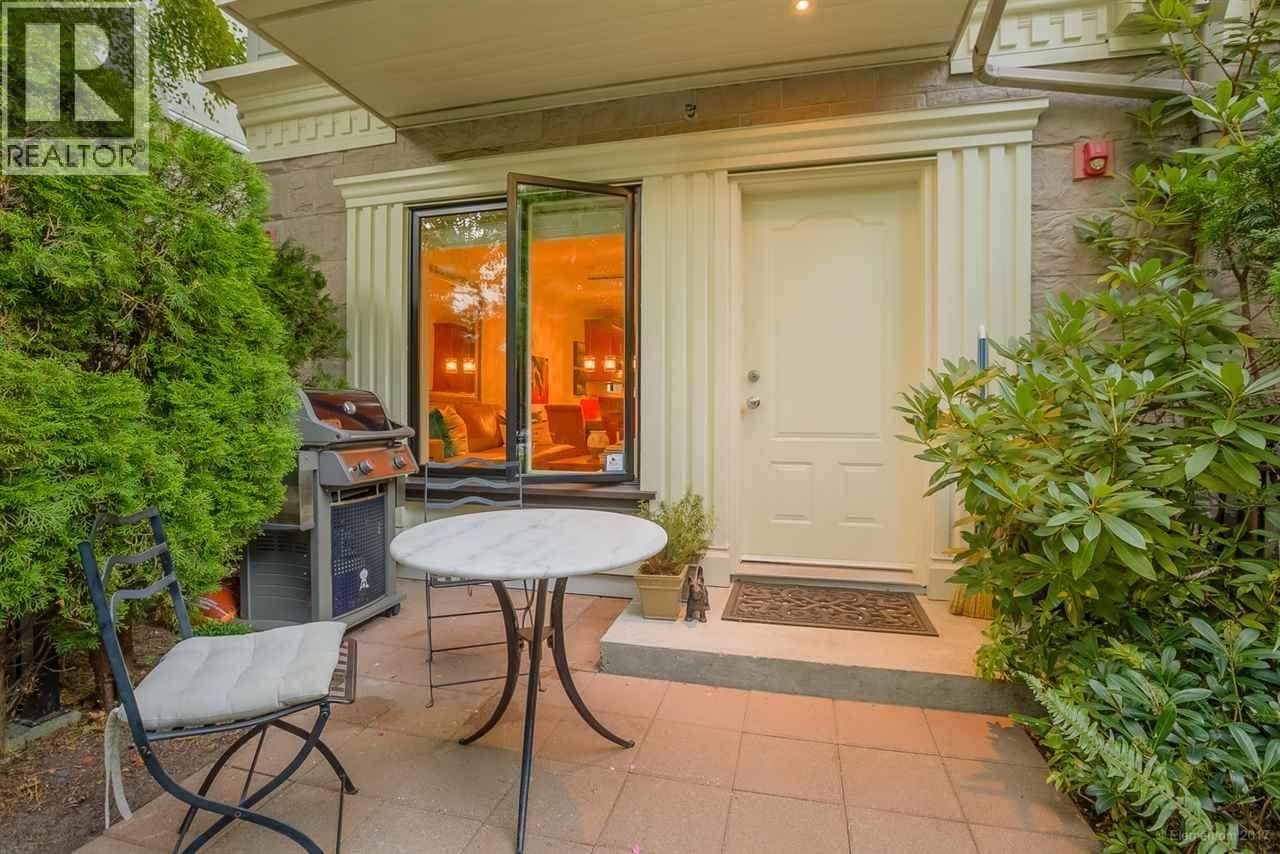 Photo 7 of 3 1135 Barclay Street, Vancouver BC
