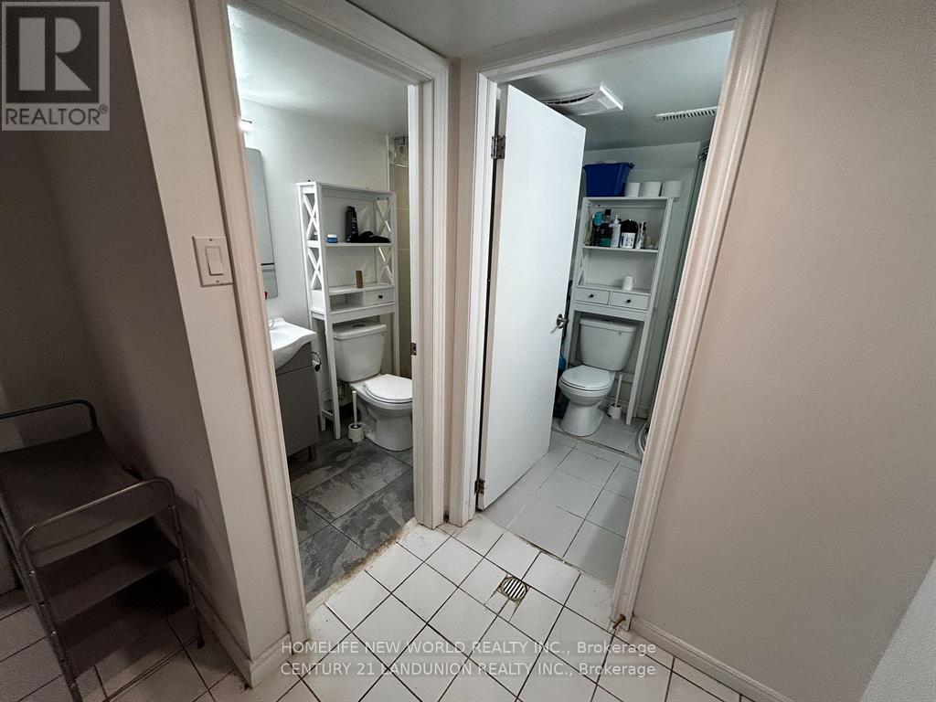 Photo 15 of Main Rm 2 46 Arnold Street, Hamilton ON