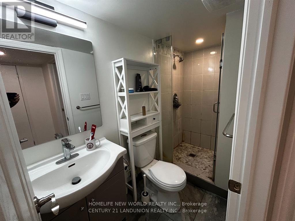 Photo 24 of Main Rm 2 46 Arnold Street, Hamilton ON