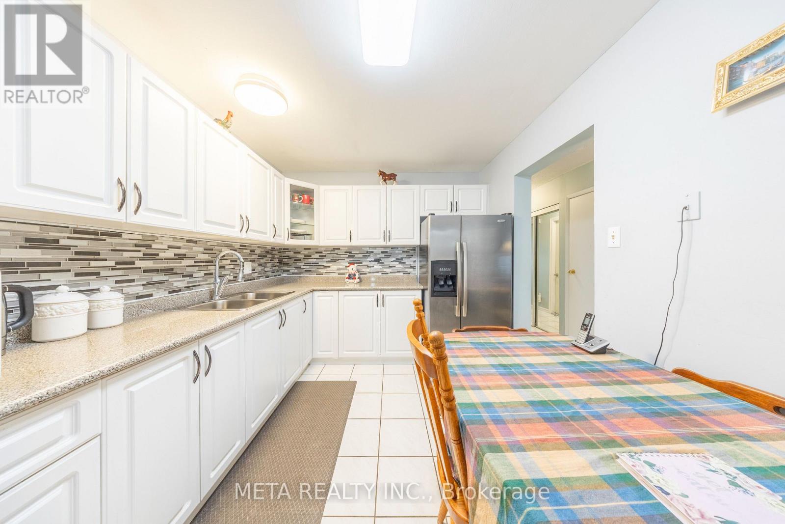 Photo 3 of Bsmt 71 Grenbeck Drive, Toronto ON