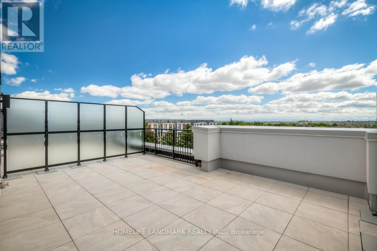Photo 39 of 309 11 Walder Lane, Richmond Hill ON