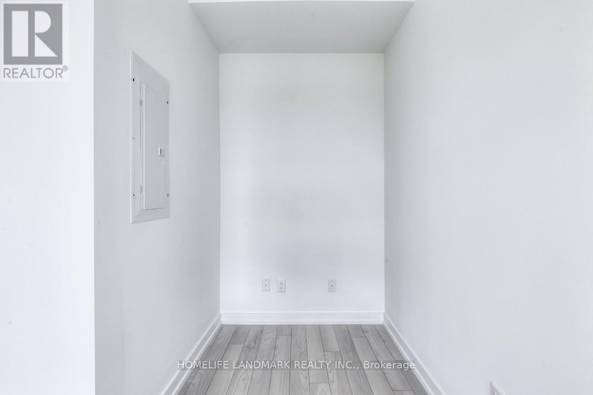 Photo 9 of 309 11 Walder Lane, Richmond Hill ON
