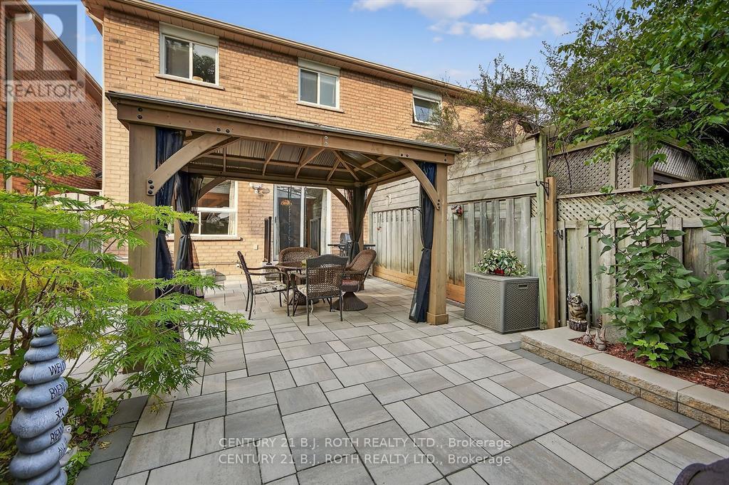 Photo 13 of 80 Bruce Crescent, Barrie ON