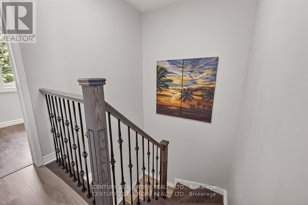 Photo 29 of 80 Bruce Crescent, Barrie ON