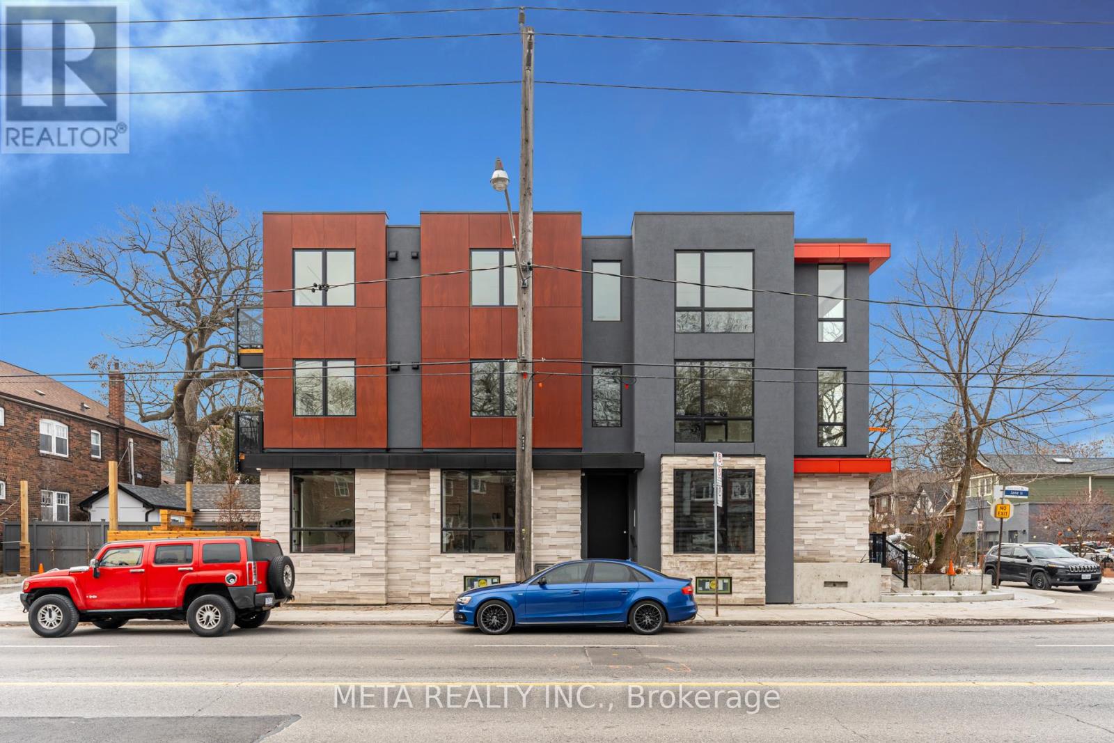 Photo 10 of 218 Jane Street, Toronto ON