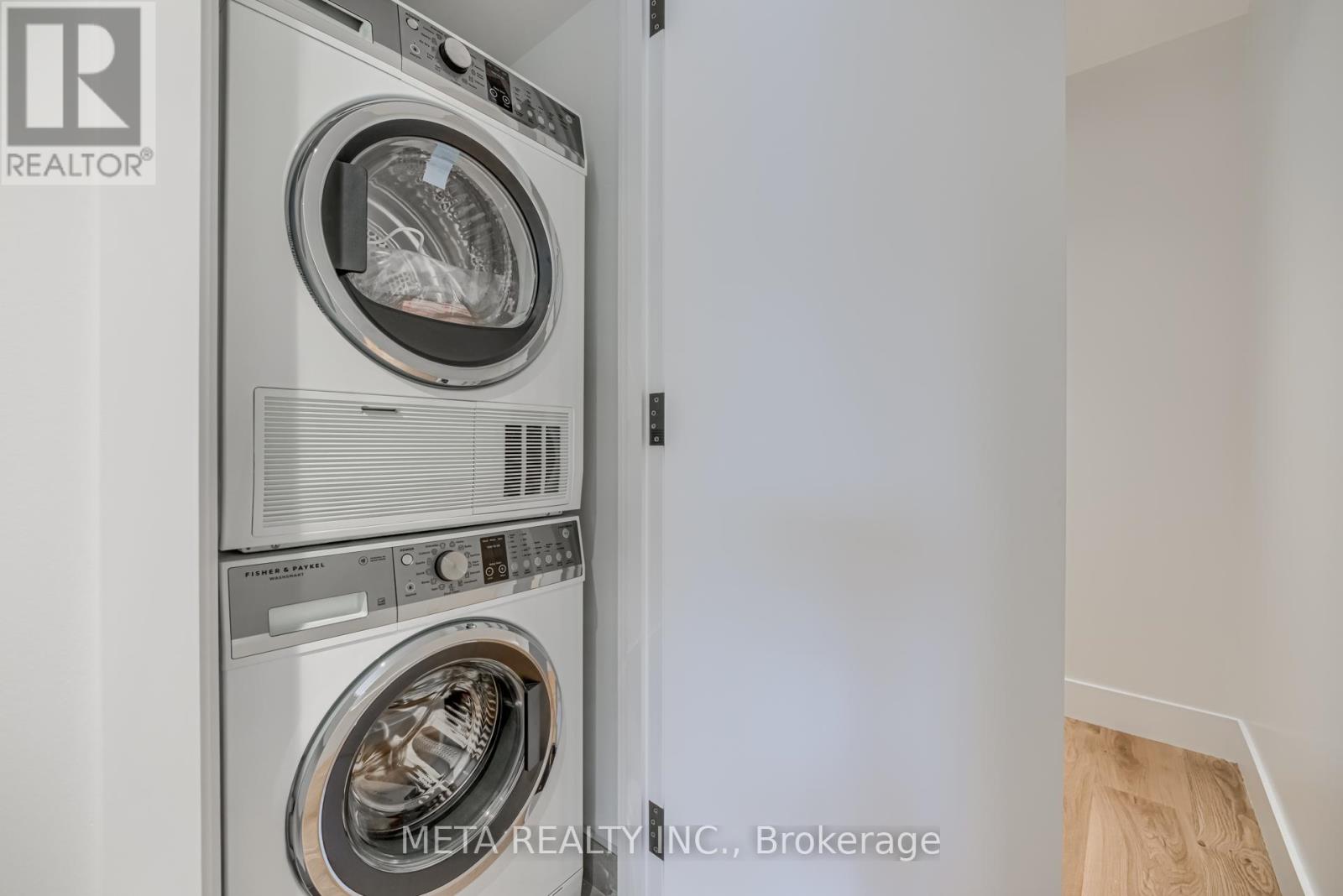 Photo 17 of 218 Jane Street, Toronto ON