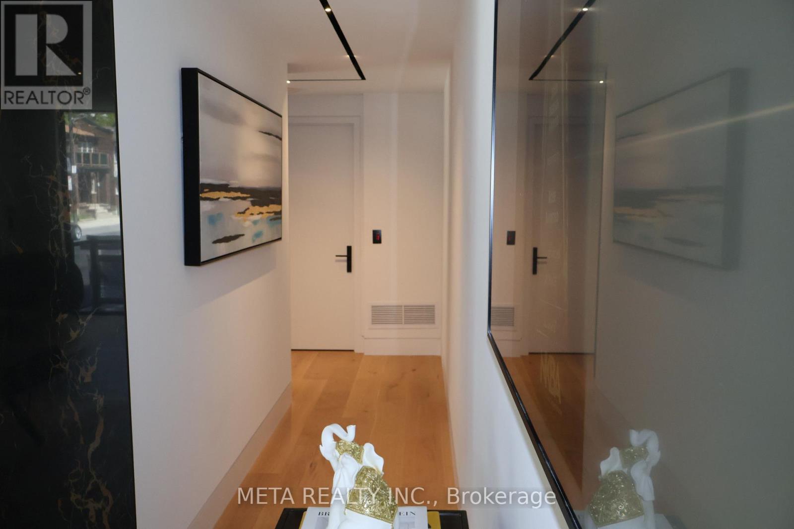 Photo 7 of 218 Jane Street, Toronto ON