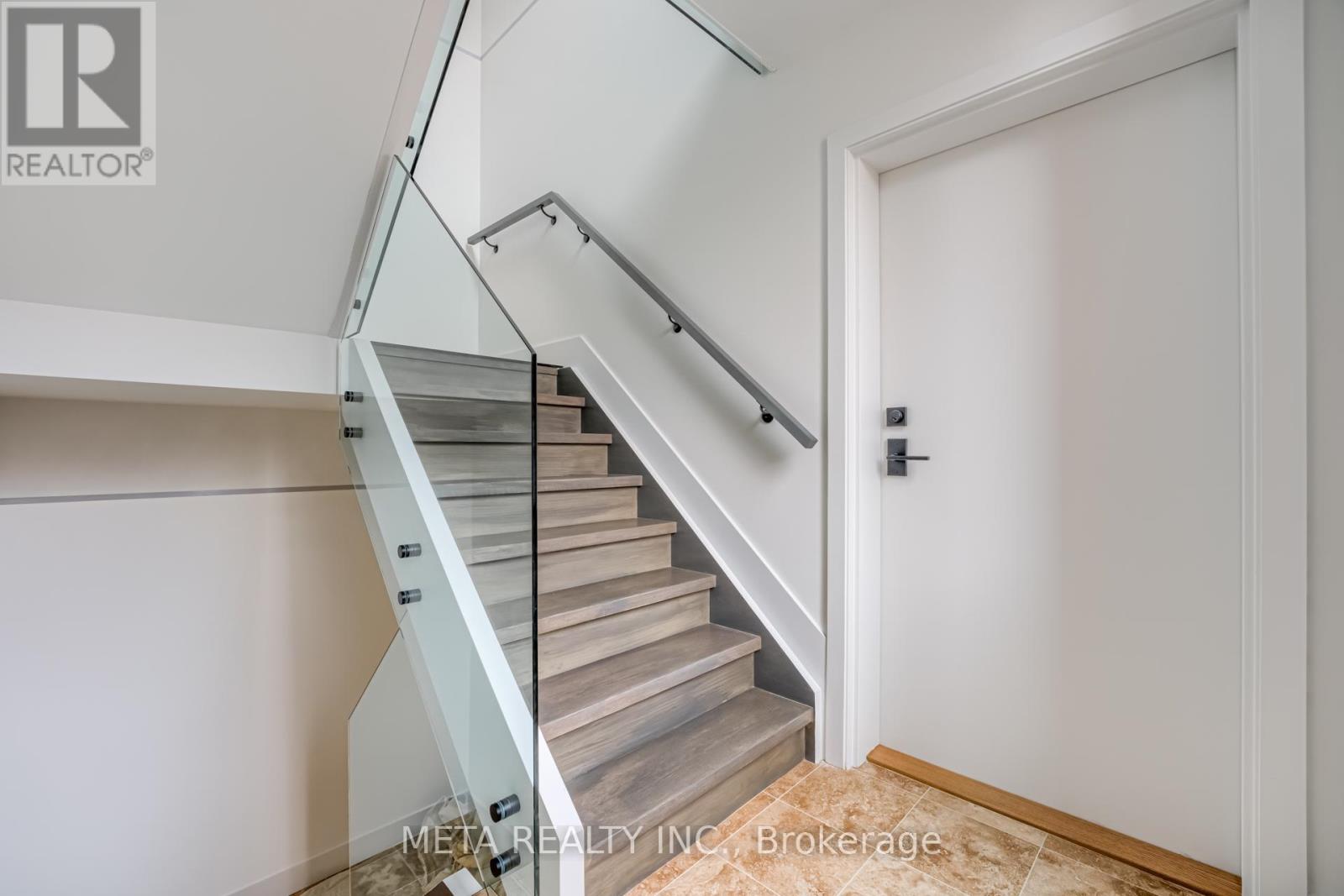 Photo 3 of 218 Jane Street, Toronto ON