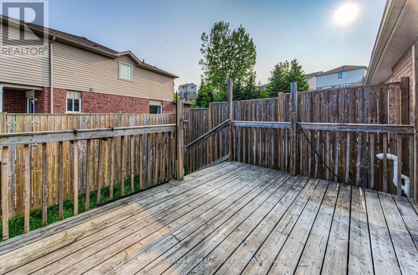 Photo 26 of 297 Briarmeadow Dr, Kitchener ON