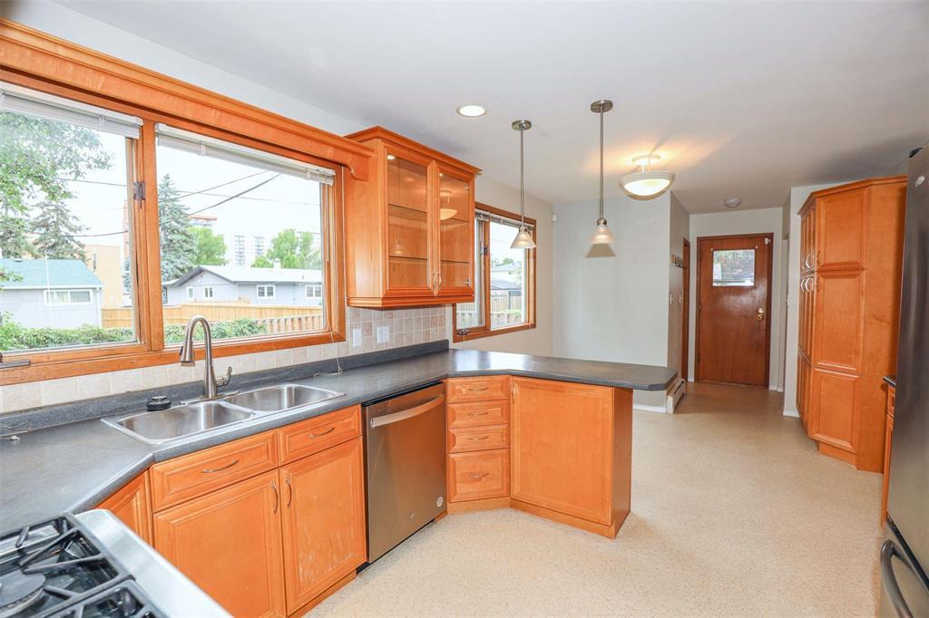 Photo 16 of 232 Nightingale Road, Winnipeg MB