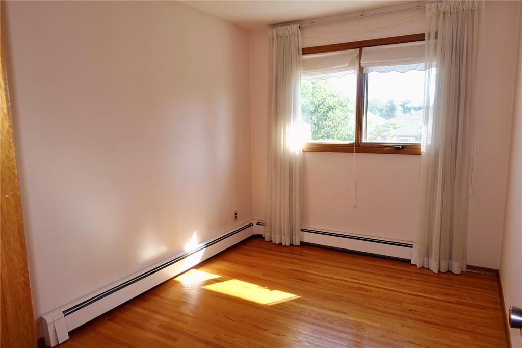 Photo 10 of 232 Nightingale Road, Winnipeg MB