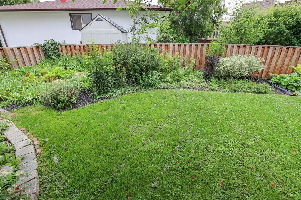 Photo 11 of 232 Nightingale Road, Winnipeg MB