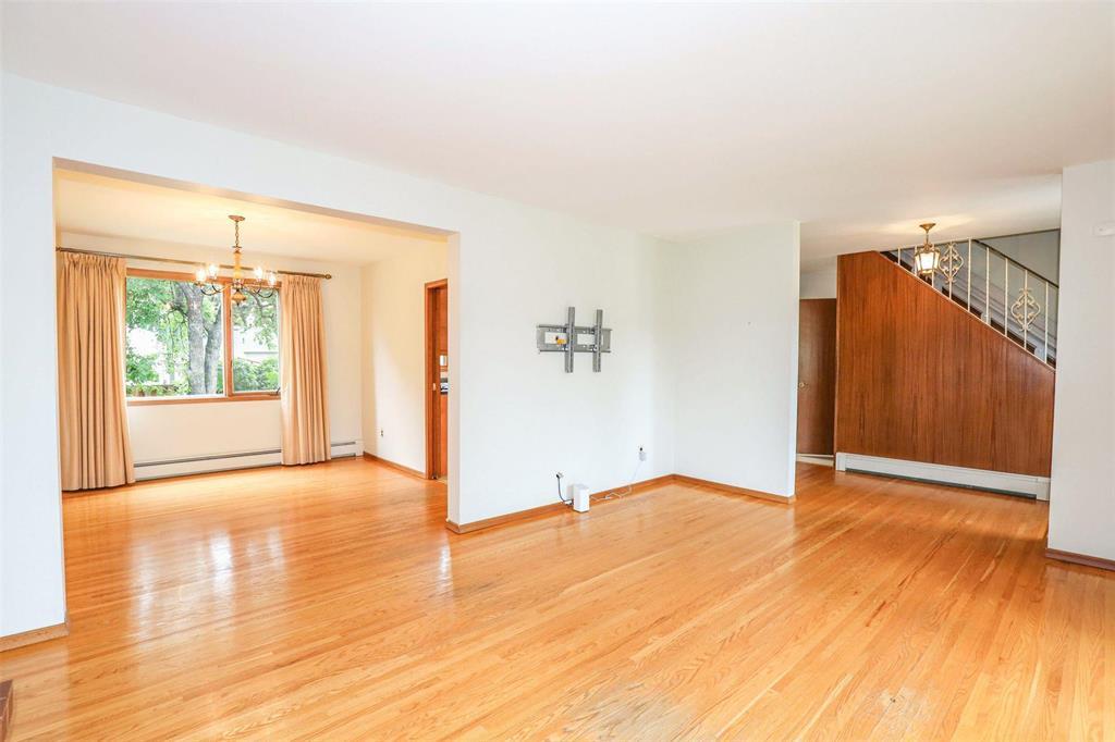 Photo 13 of 232 Nightingale Road, Winnipeg MB