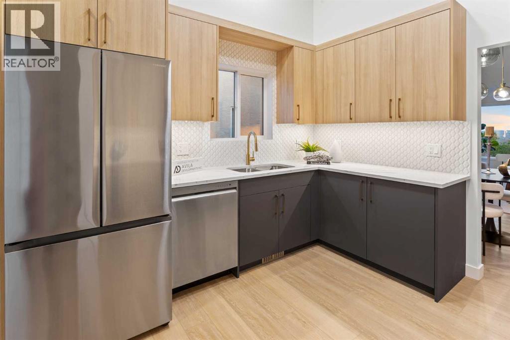 Photo 10 of 309 Sierra Morena Green Sw, Calgary AB