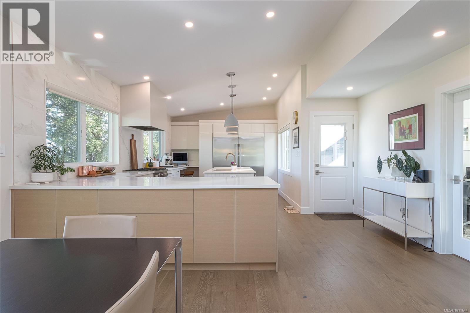  4516 Duart Road, Saanich