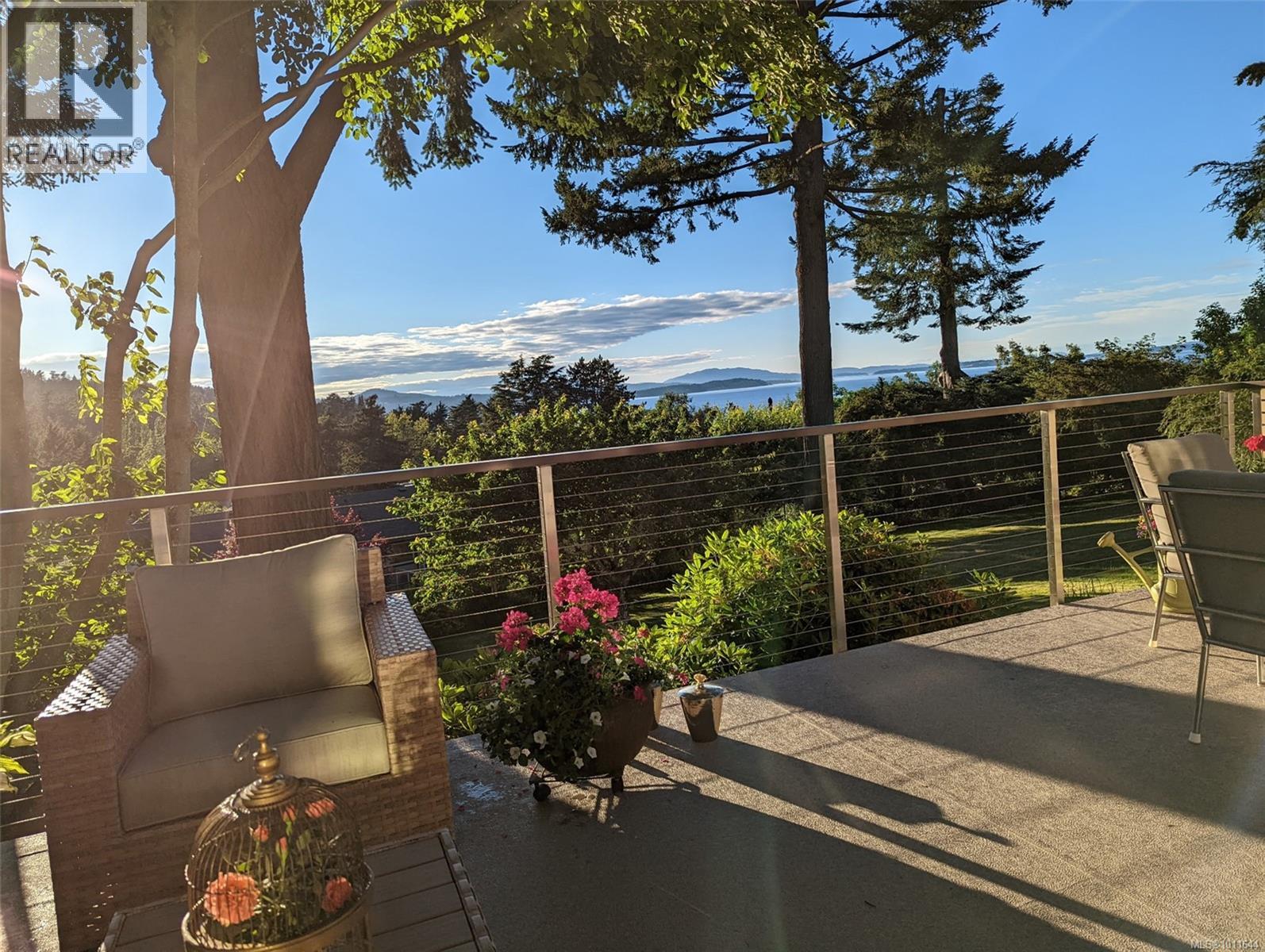  4516 Duart Road, Saanich