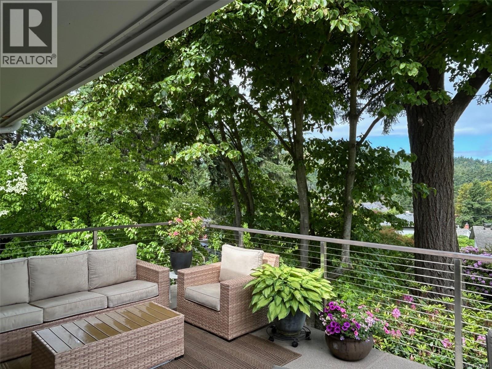  4516 Duart Road, Saanich