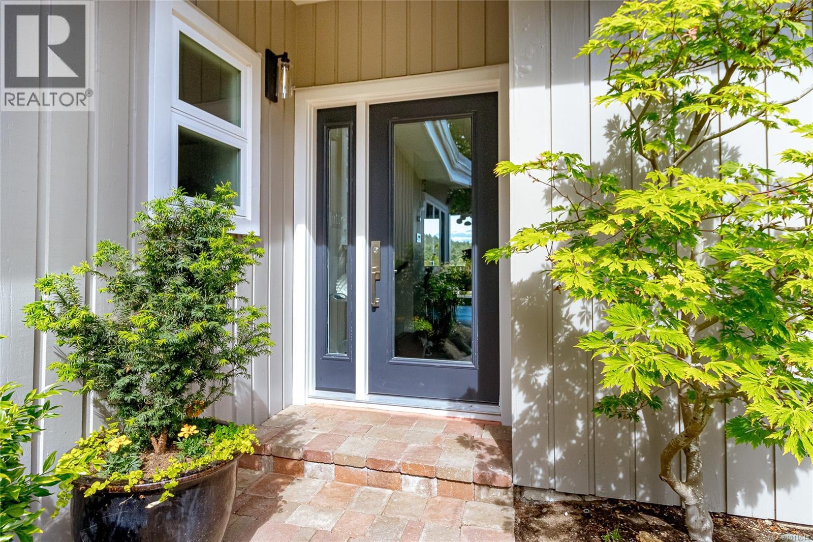  4516 Duart Road, Saanich