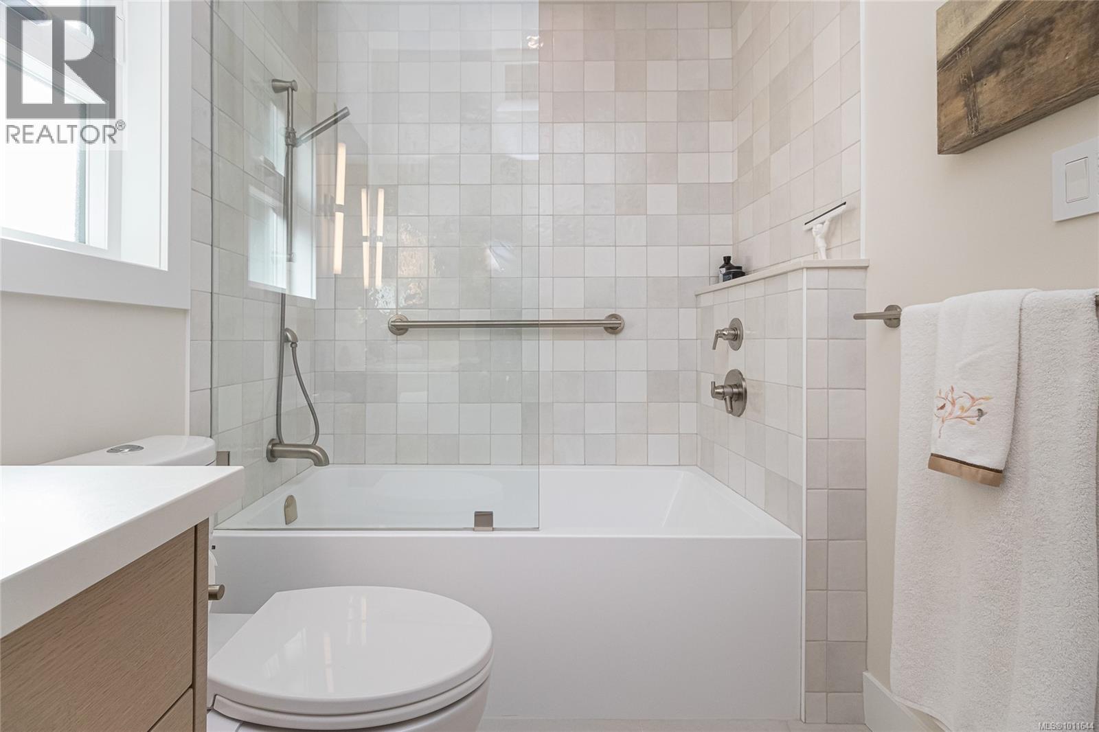  4516 Duart Road, Saanich