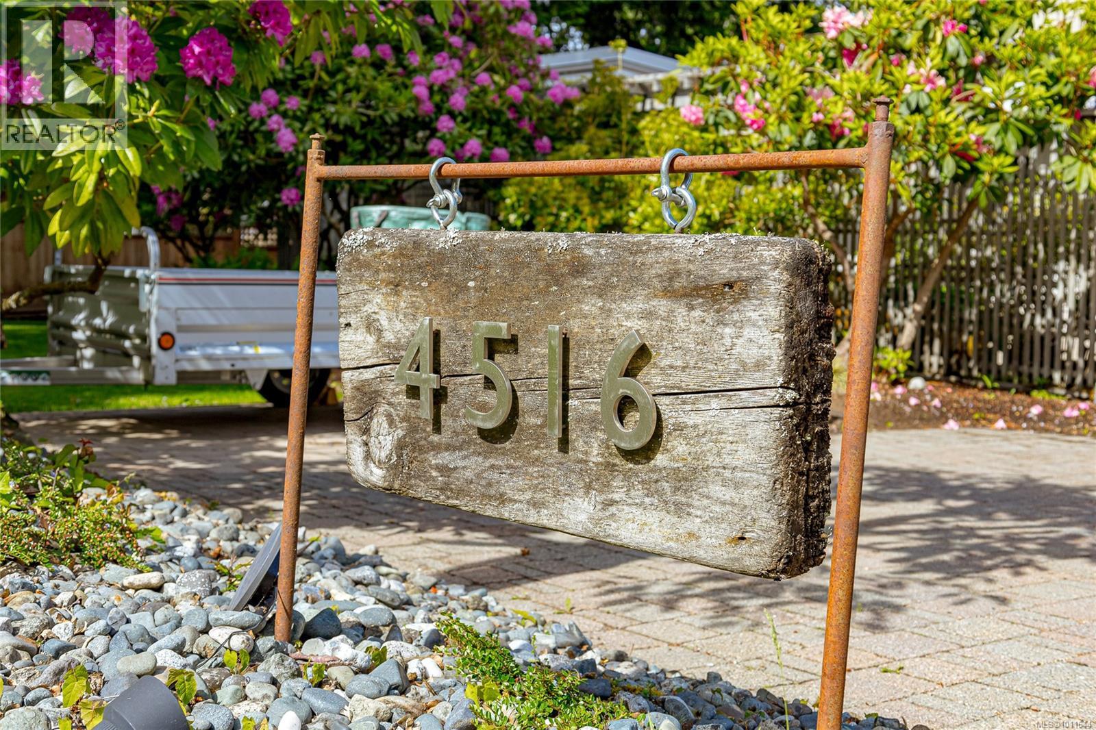  4516 Duart Road, Saanich