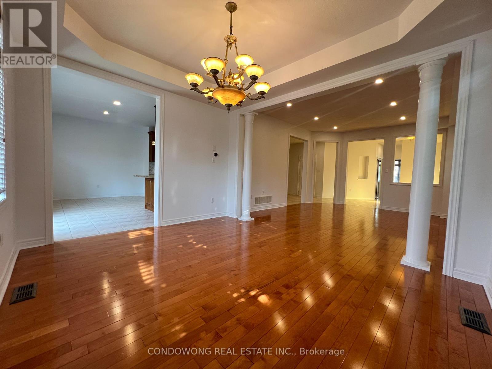Single Family House for Sale in  AUTUMN HILL BOULEVARD Vaughan (Patterson) 