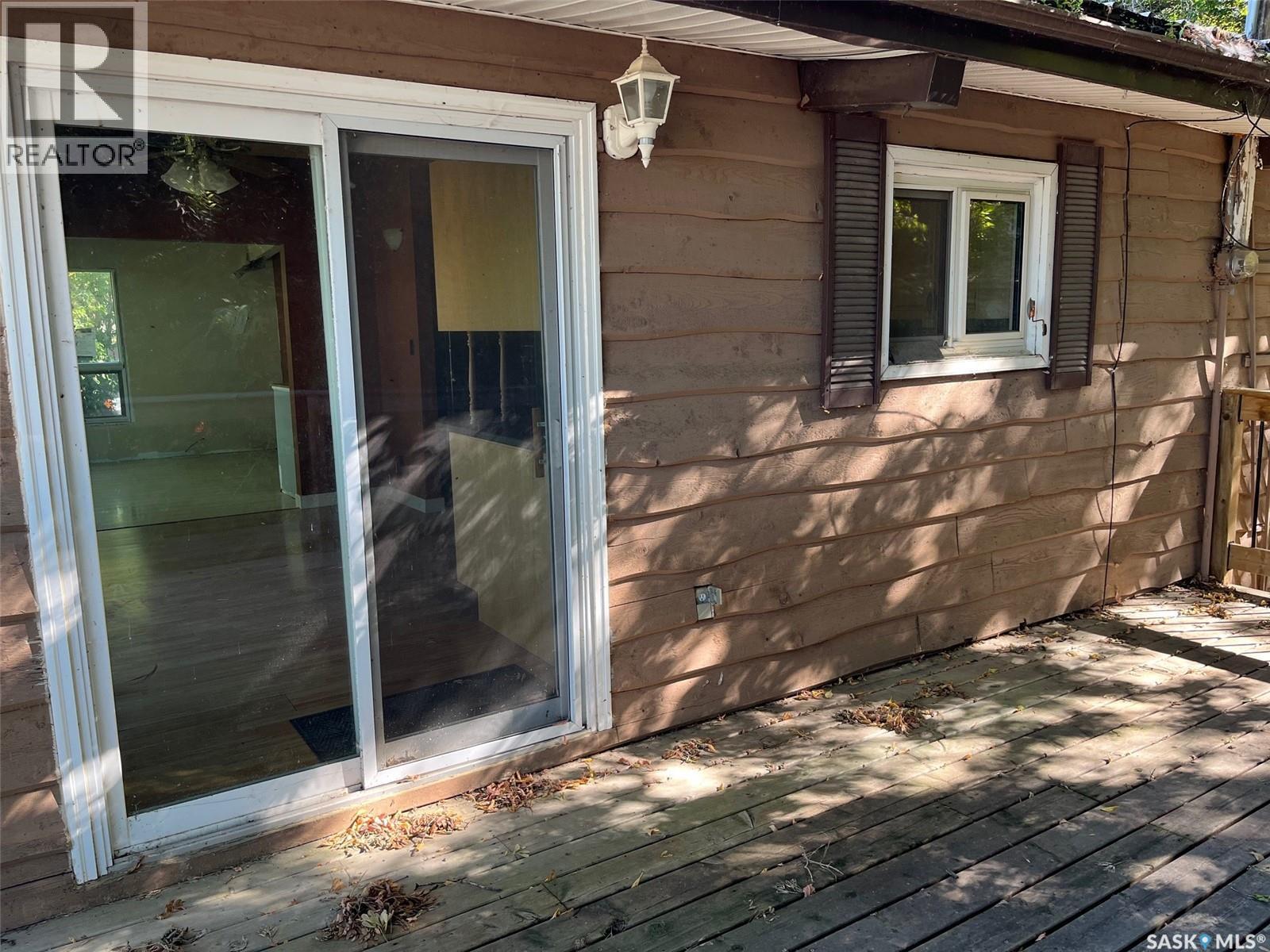 Photo 36 of 506 14th Street E, Regina Beach SK