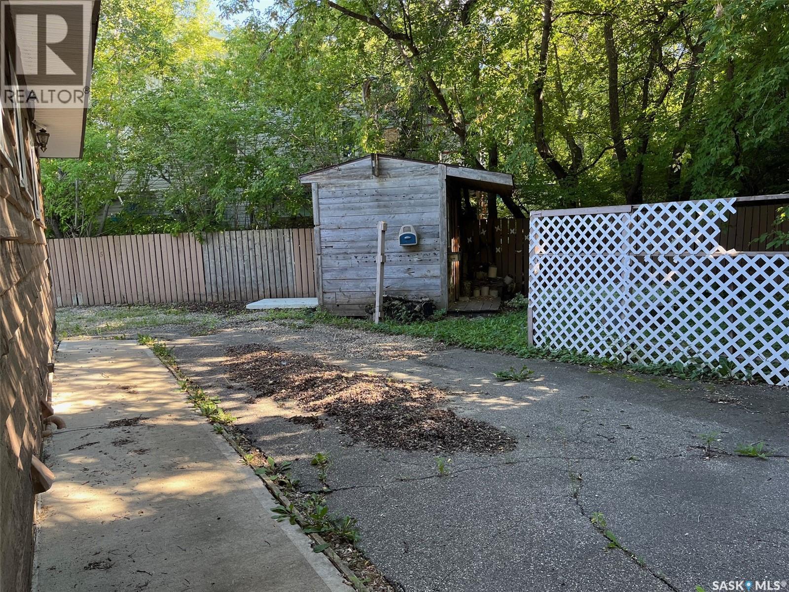 Photo 39 of 506 14th Street E, Regina Beach SK