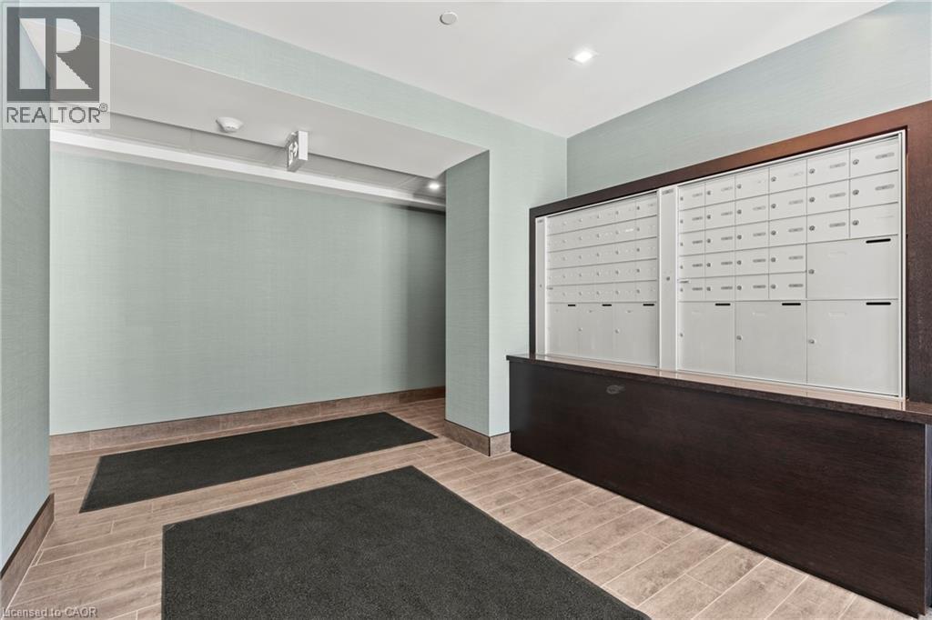 Photo 6 of 10 Mallard Trail Unit 530, Hamilton ON