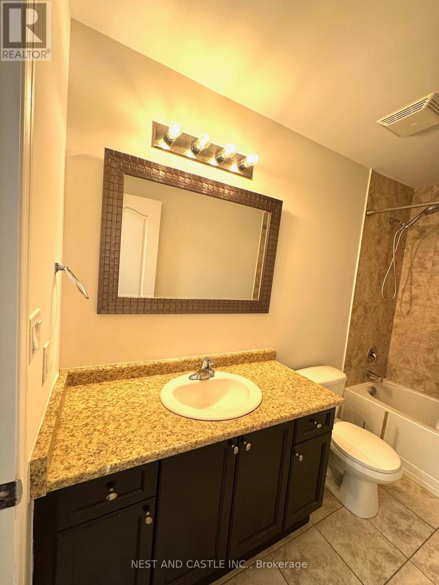 Photo 6 of 26 170 Palacebeach Trail, Hamilton ON