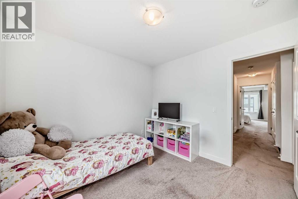 Single Family House for Sale in   Evanscrest Park NW Evanston Calgary 