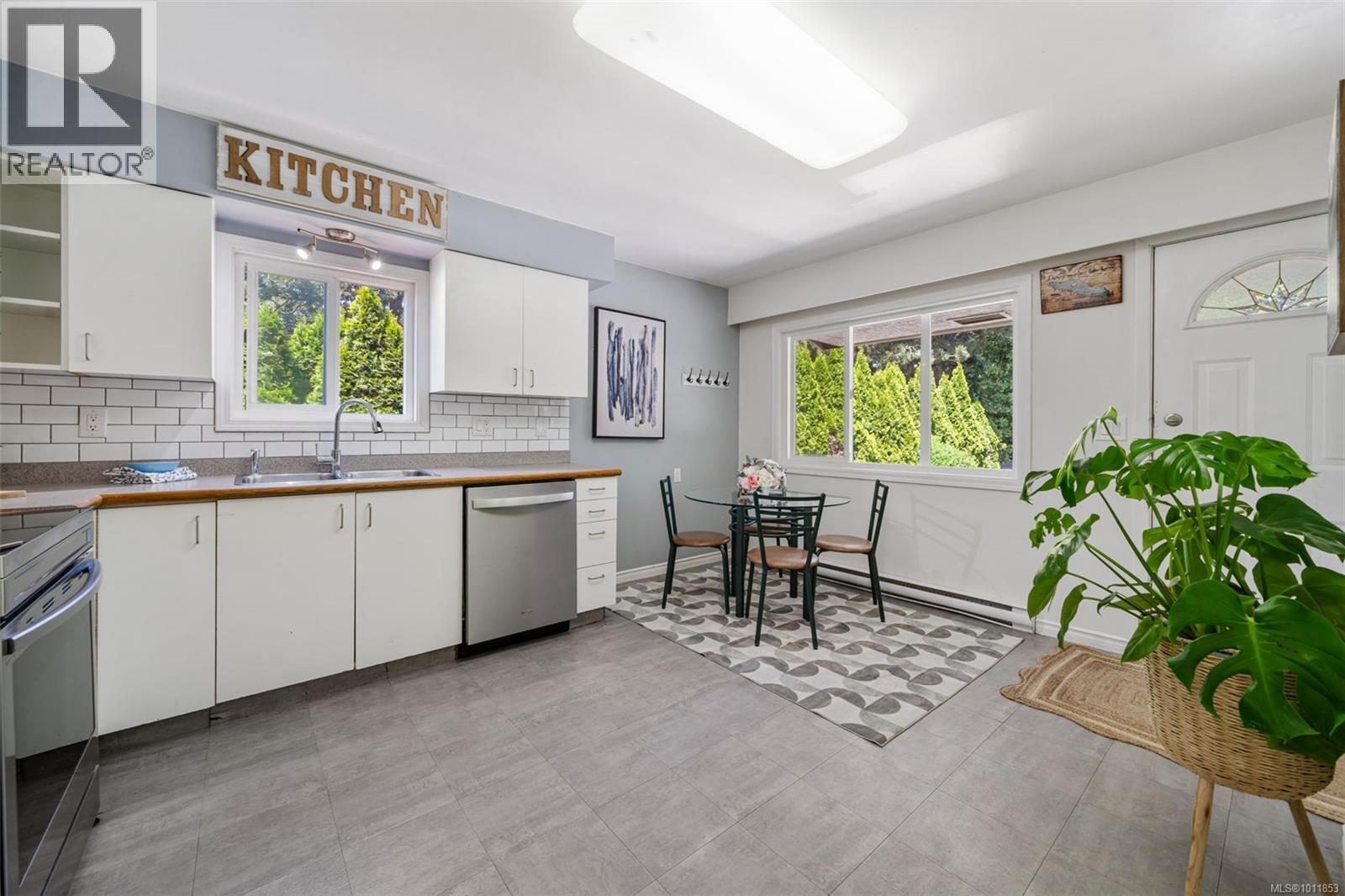 Photo 8 of 999 Furber Rd, Langford BC