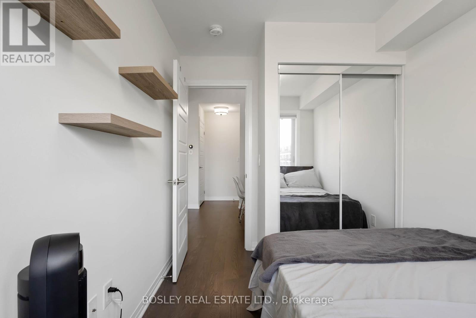 Photo 18 of 16 142 William Duncan Road, Toronto ON