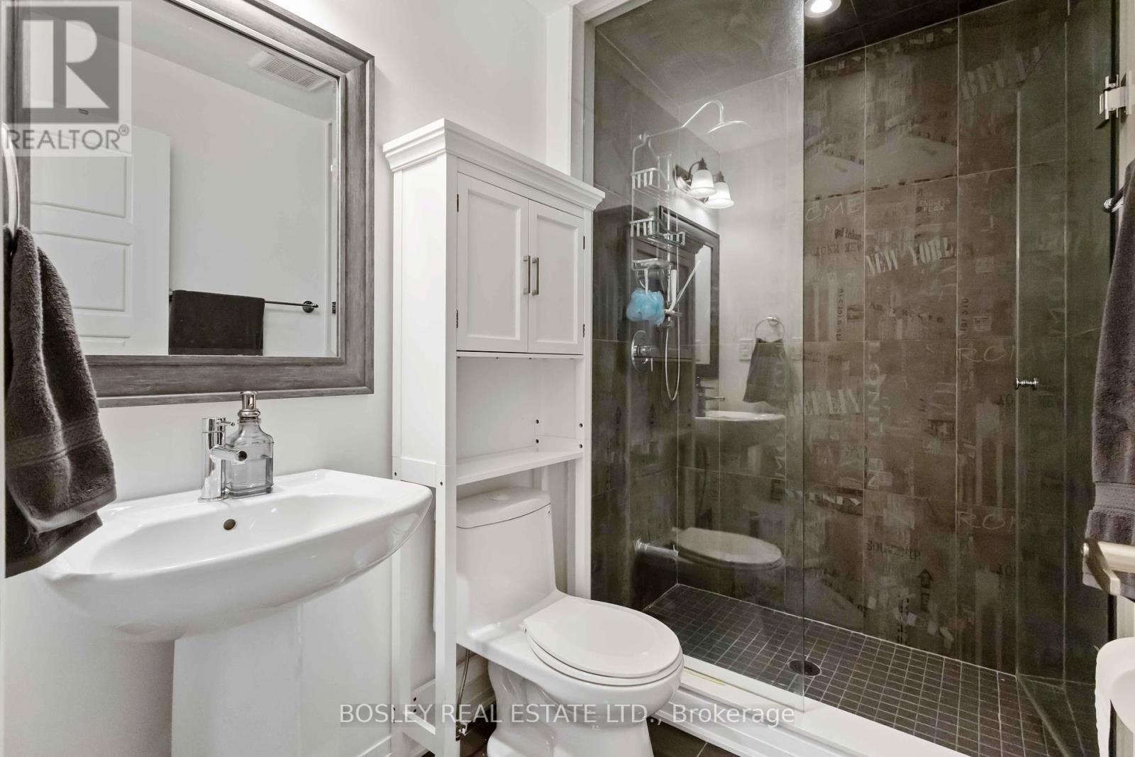 Photo 16 of 16 142 William Duncan Road, Toronto ON