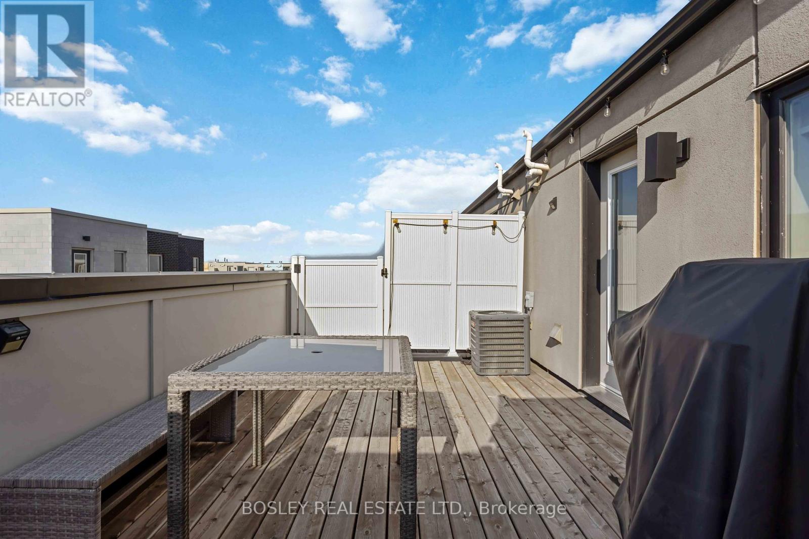 Photo 1 of 16 142 William Duncan Road, Toronto ON