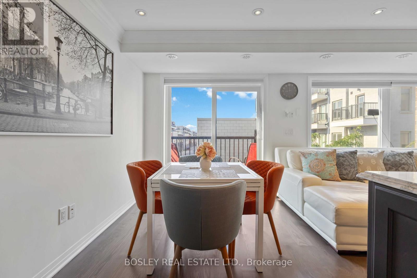 Photo 22 of 16 142 William Duncan Road, Toronto ON