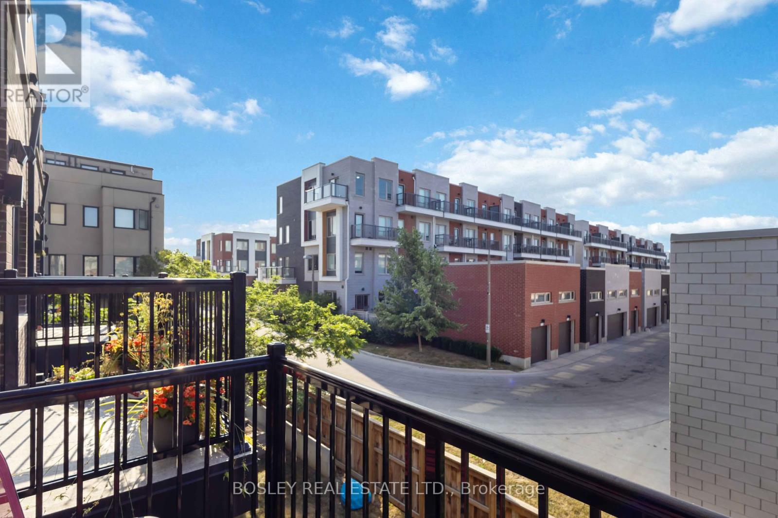 Photo 17 of 16 142 William Duncan Road, Toronto ON