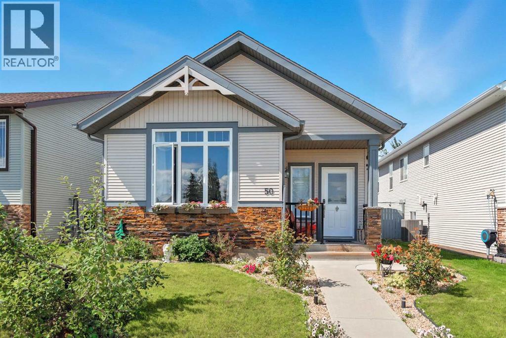 Photo 16 of 50 Cedar Square, Blackfalds AB