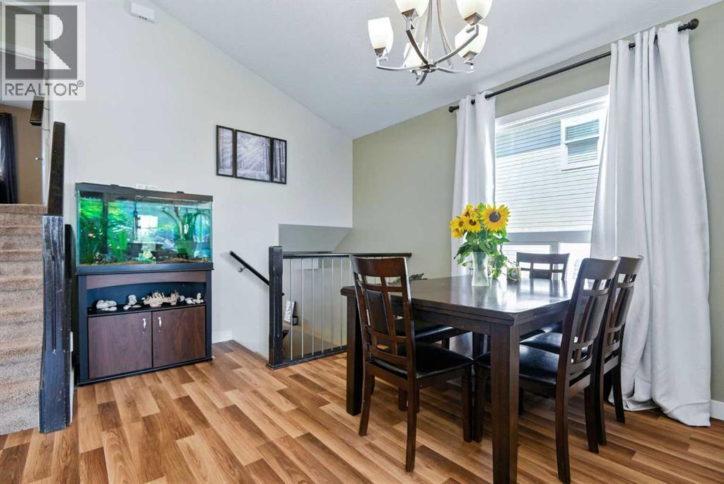 Photo 5 of 50 Cedar Square, Blackfalds AB