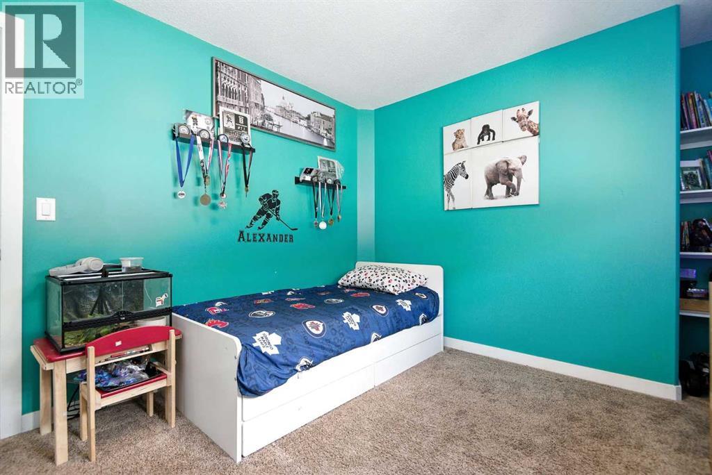 Photo 4 of 50 Cedar Square, Blackfalds AB