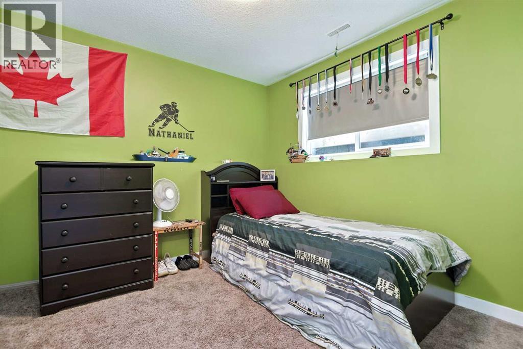 Photo 24 of 50 Cedar Square, Blackfalds AB