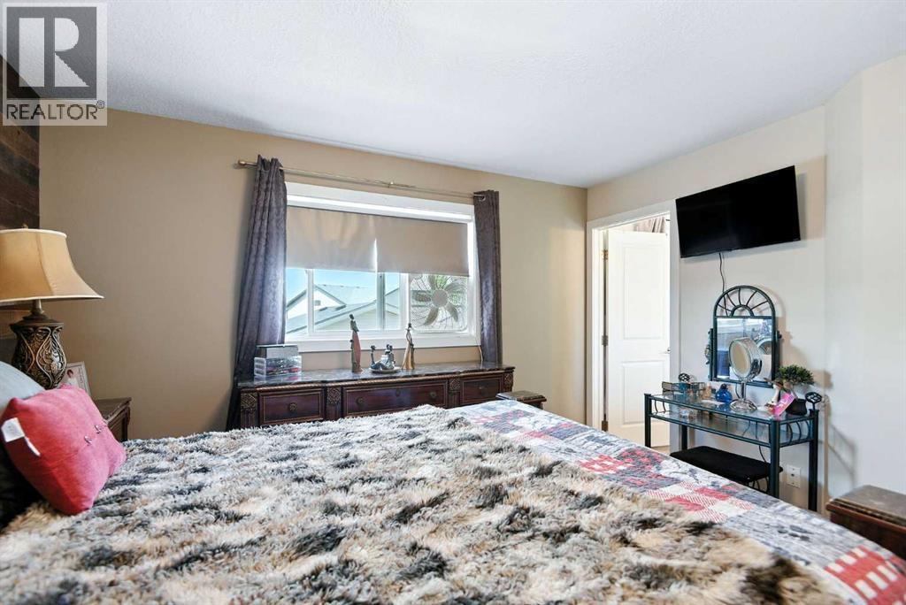 Photo 11 of 50 Cedar Square, Blackfalds AB