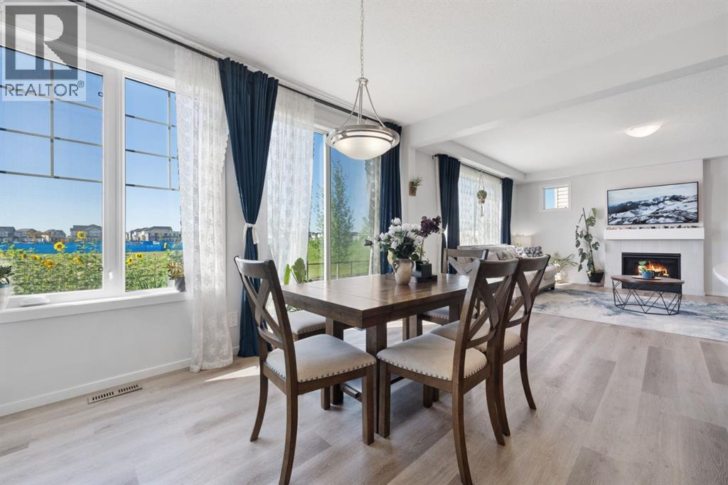 Photo 15 of 633 Windrow Manor Sw, Airdrie AB