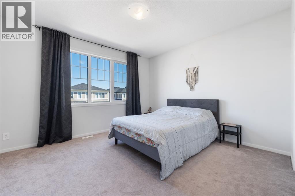 Photo 13 of 633 Windrow Manor Sw, Airdrie AB