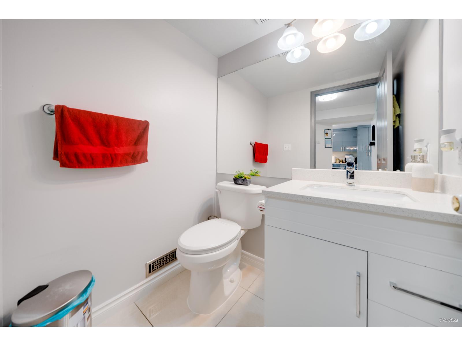 Photo 21 of 32 10238 155 A Street, Surrey BC