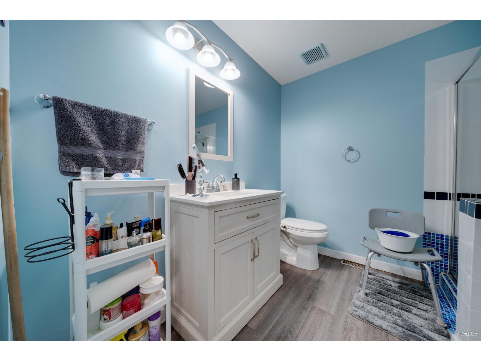 Photo 16 of 32 10238 155 A Street, Surrey BC
