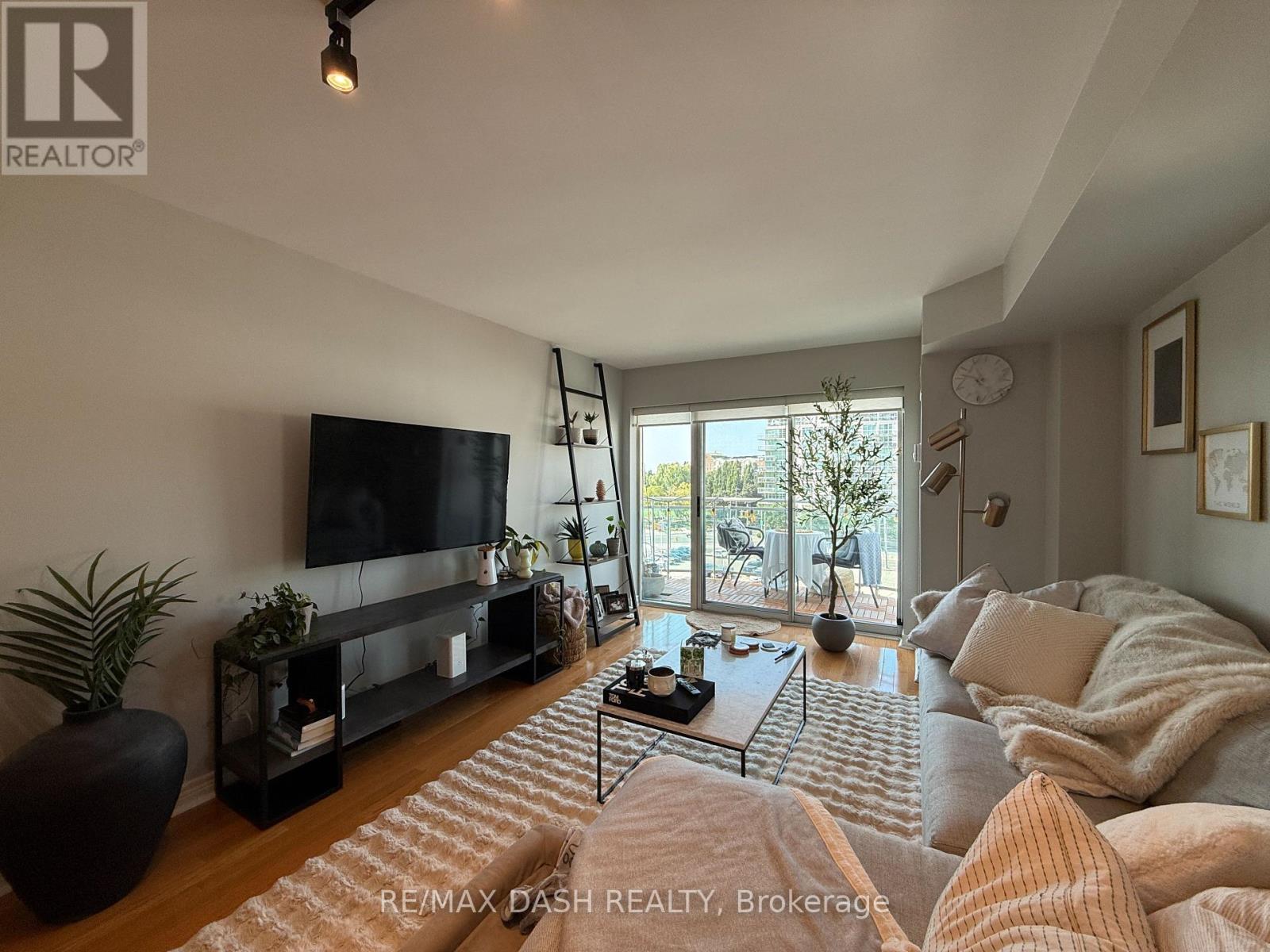 Photo 13 of 718 600 Queens Quay W, Toronto ON