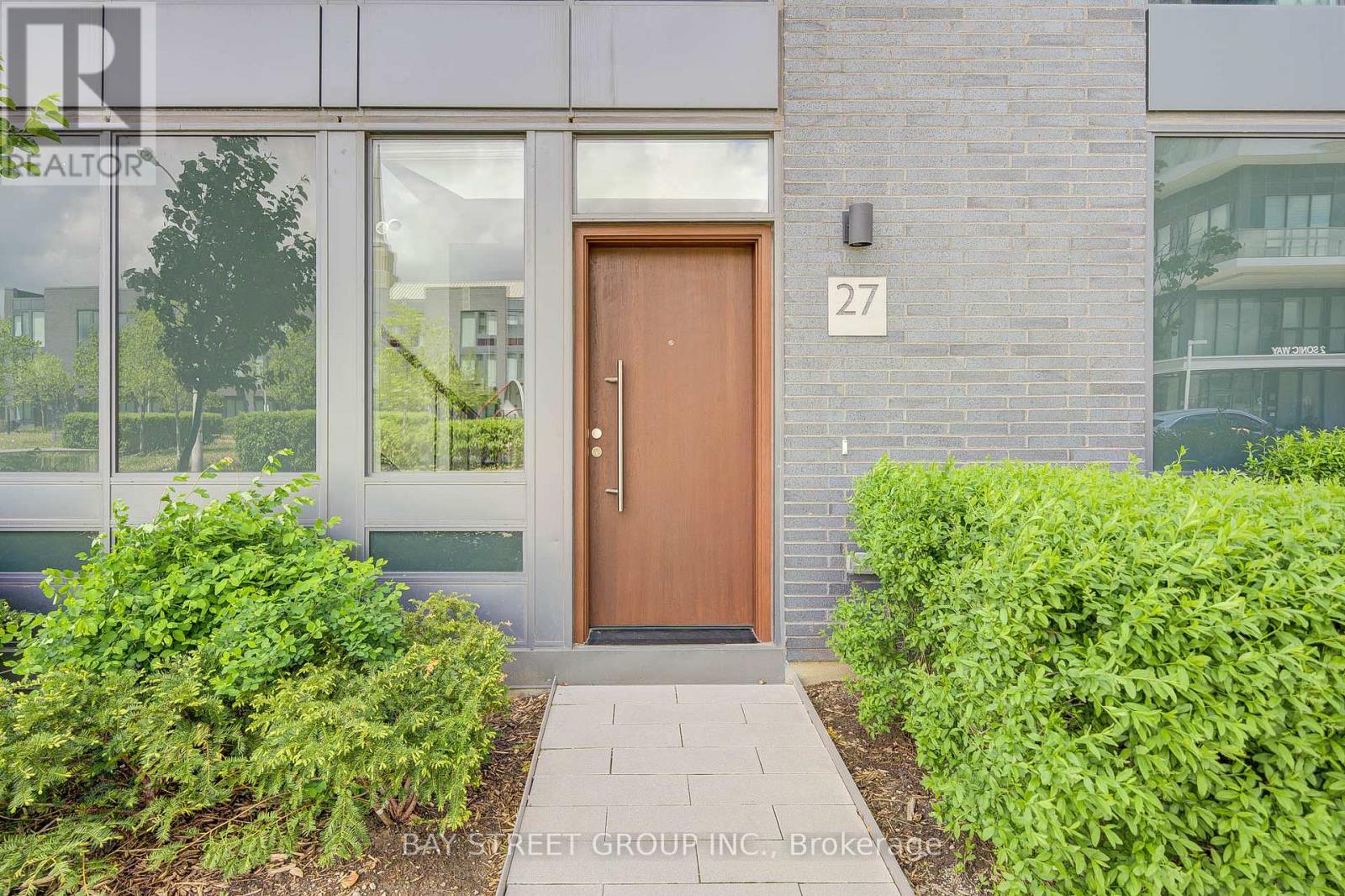Photo 2 of 27 Sonic Way, Toronto ON