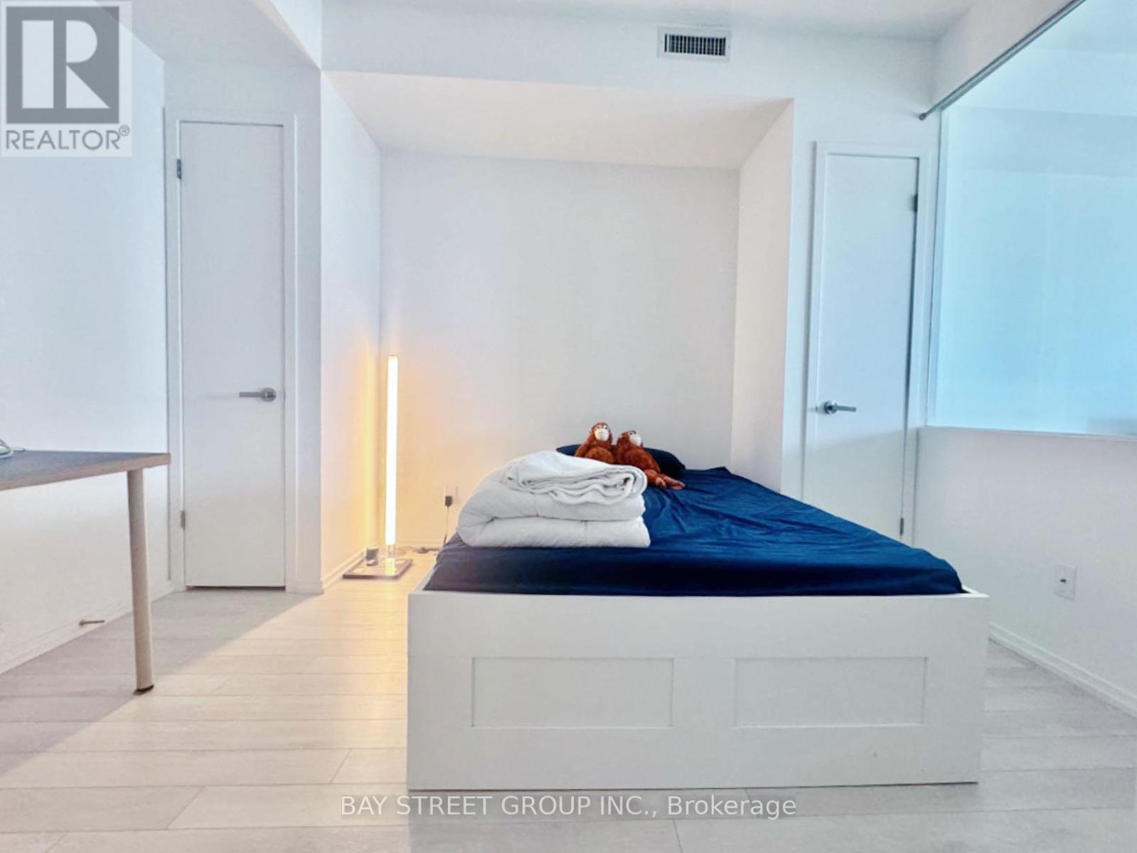 Photo 4 of 4003 197 Yonge Street, Toronto ON