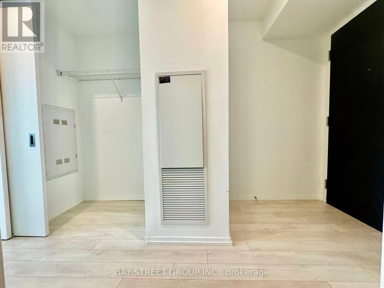 Photo 6 of 4003 197 Yonge Street, Toronto ON