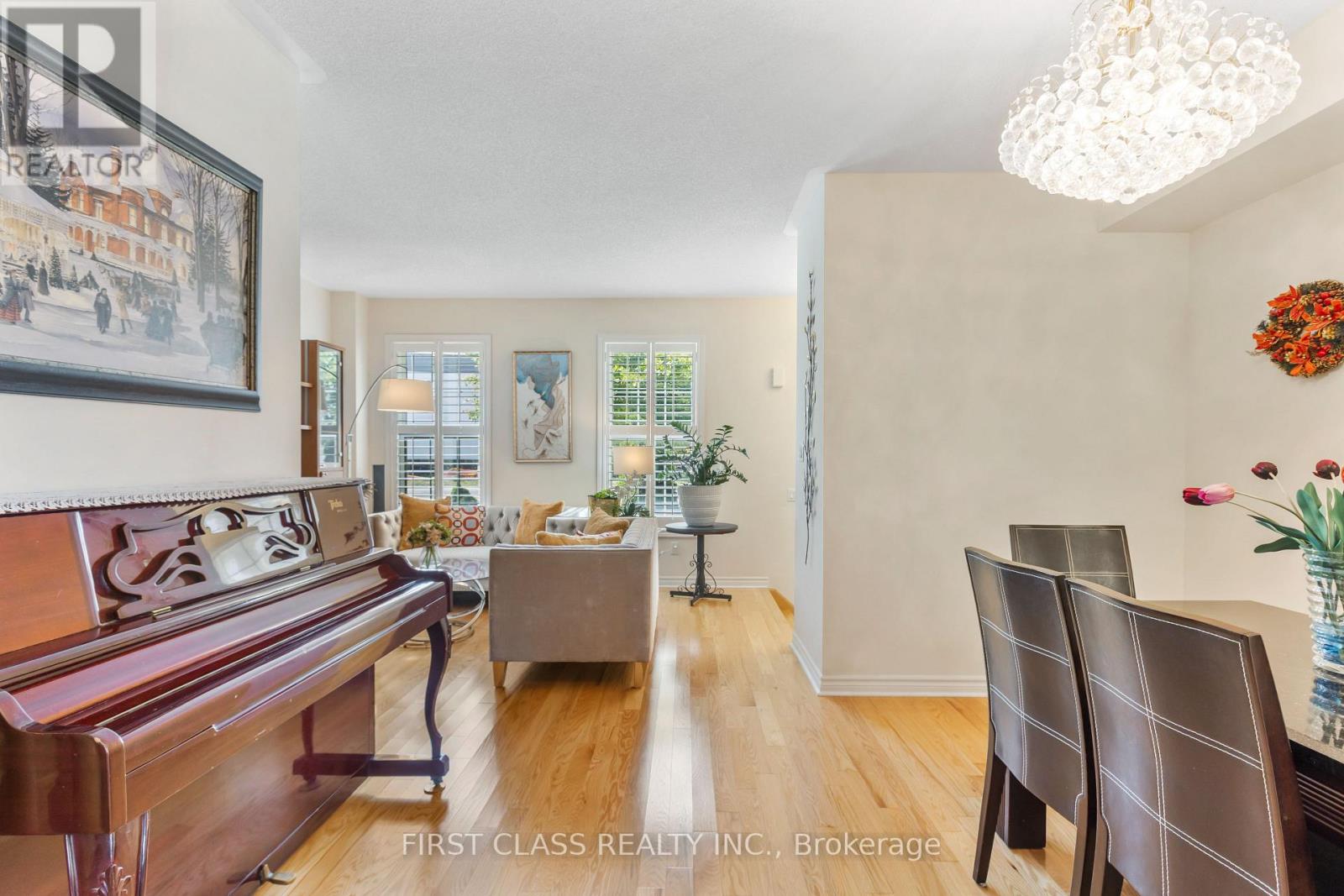 Photo 19 of 10501 Woodbine Ave Avenue, Markham ON